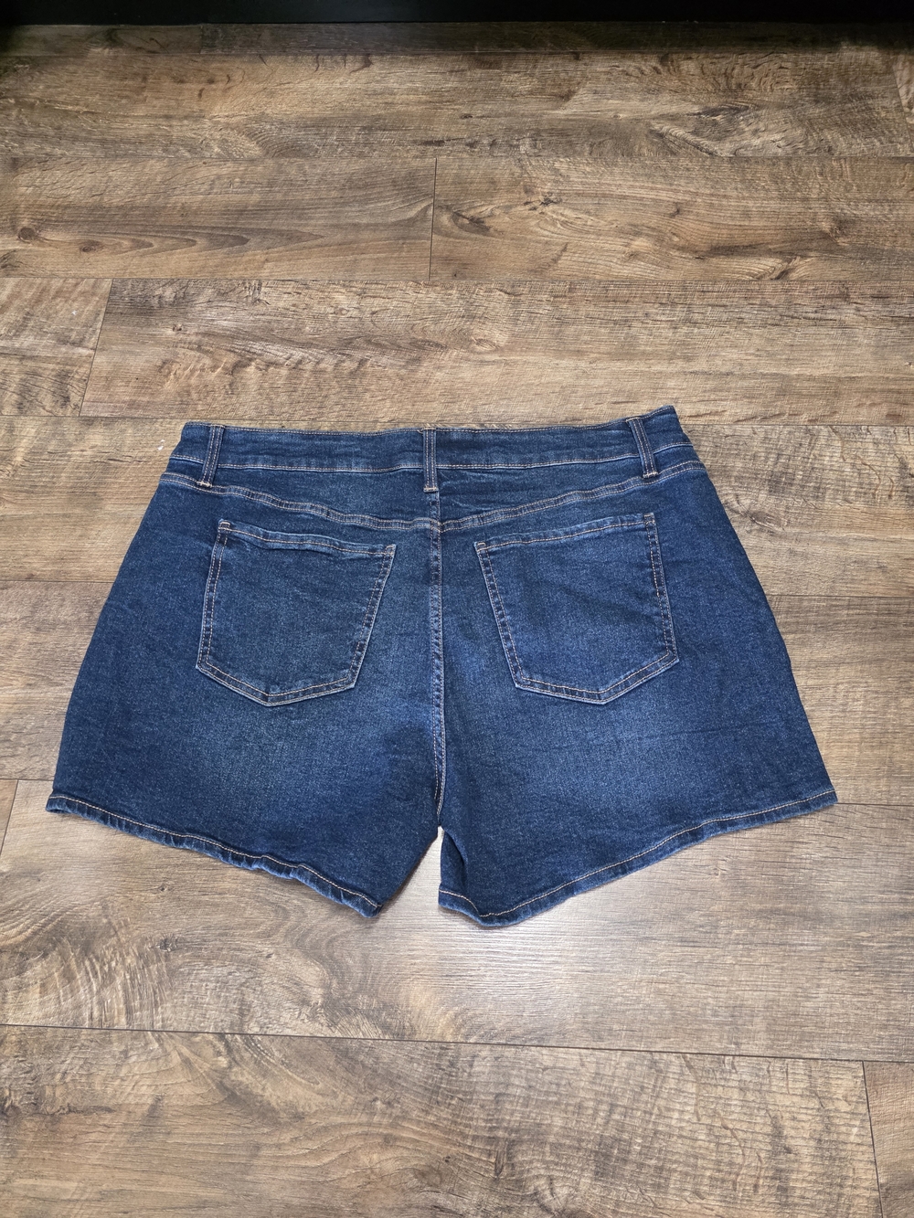 Terra & Sky Denim High-Rise Blue Women’s Shorts Women Size Plus 18 - Picture 6 of 10